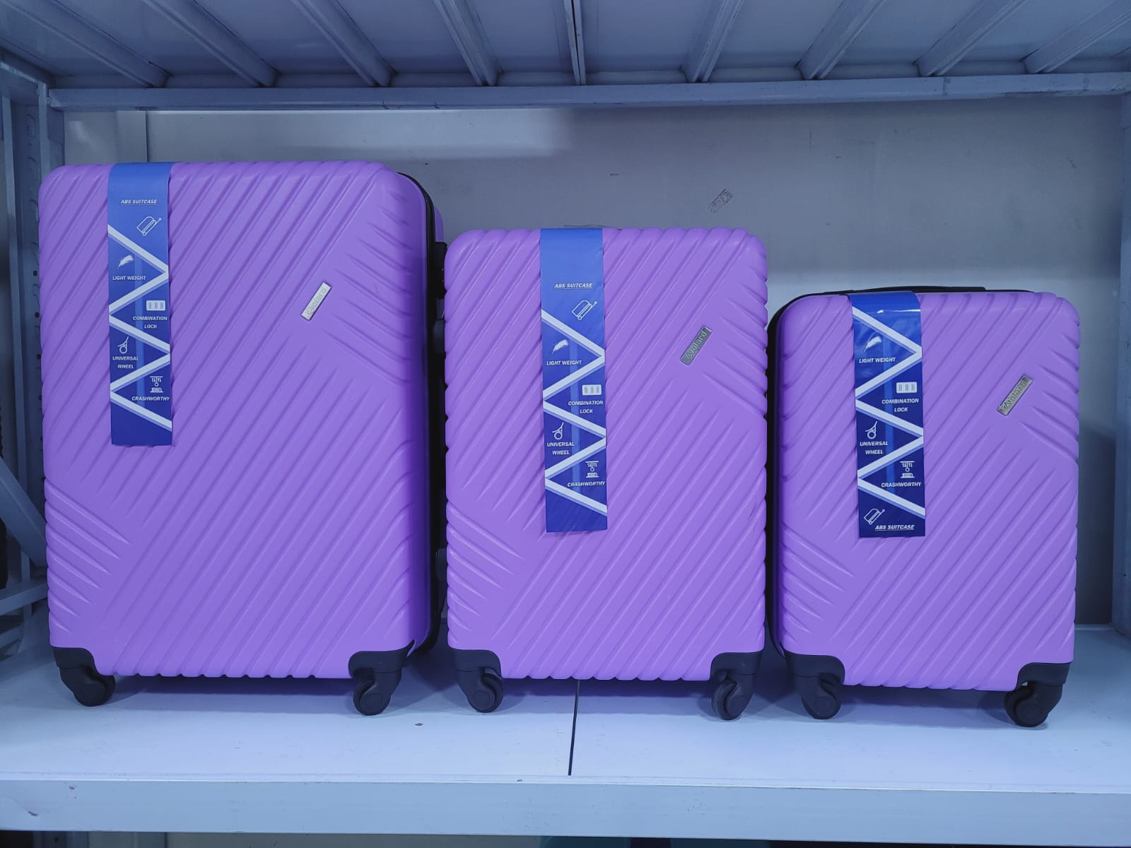Set de tres maletas ruedas 360/ sistema